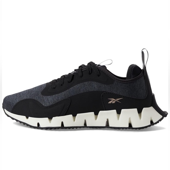 Reebok Running Shoes - Picture 2 of 8